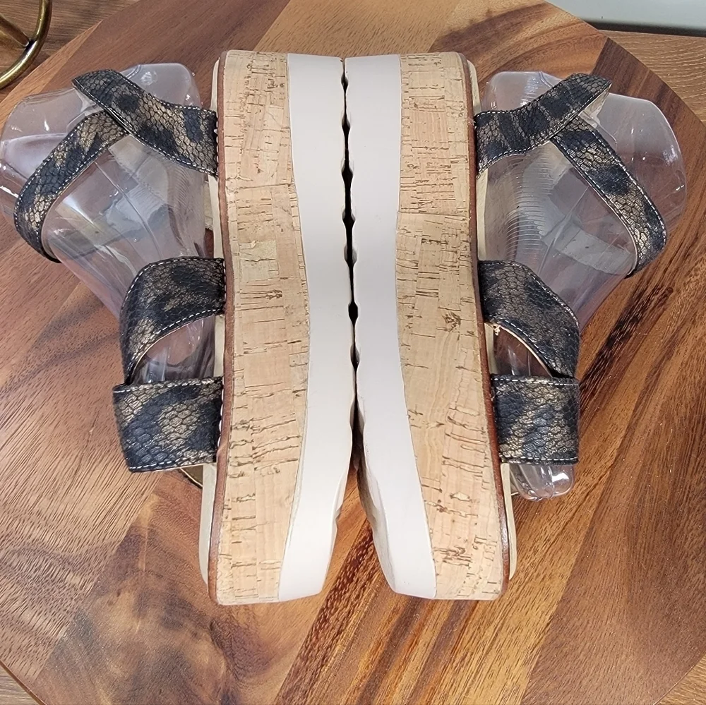 Boutique By Corky's Fluffie Bronze Snake Print Platform Sandals Size 8